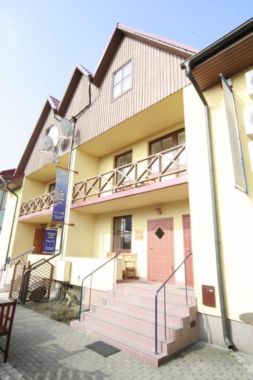 Guest House Vasara Nida Bagian luar foto